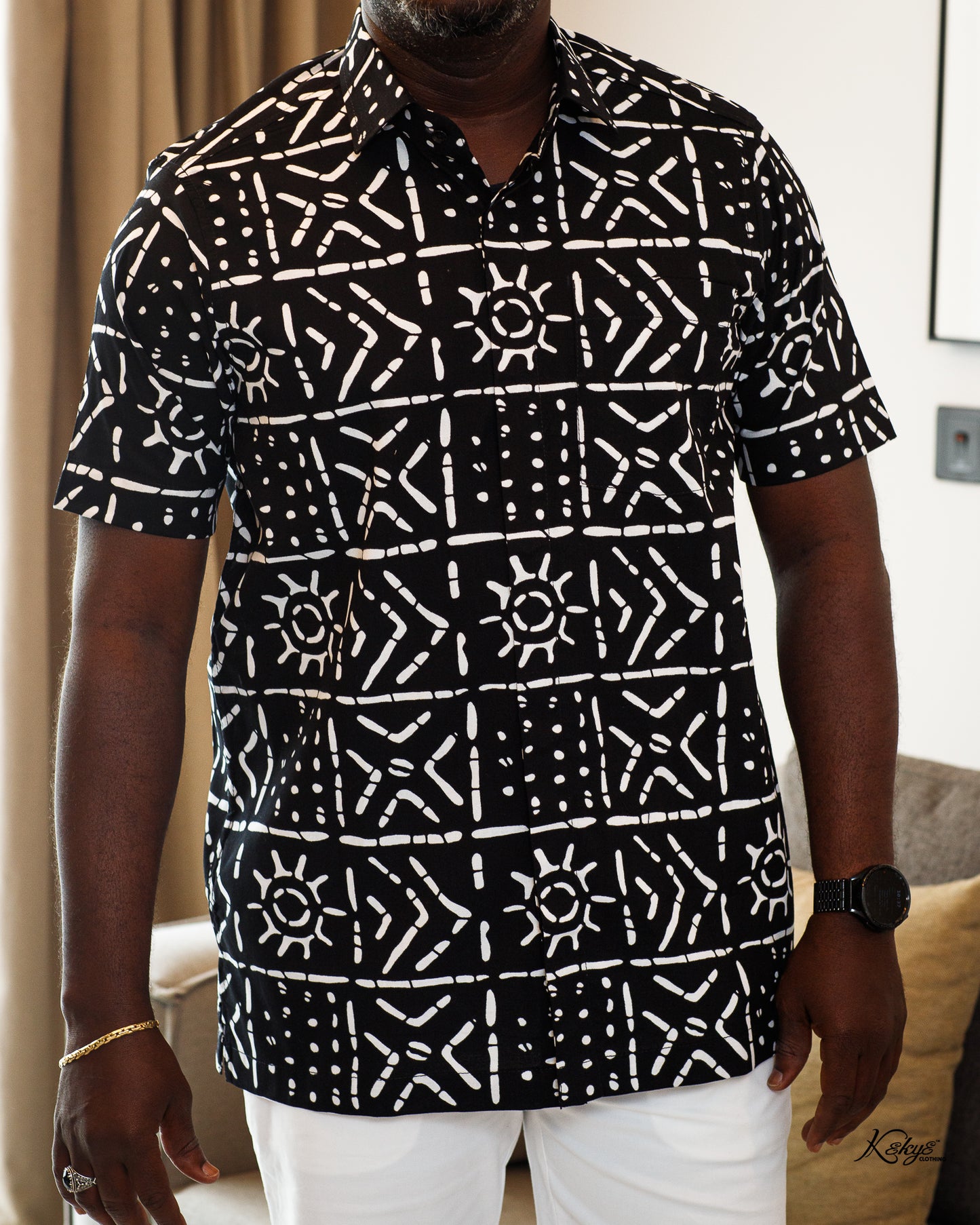 TRIBAL PRINT BLACK